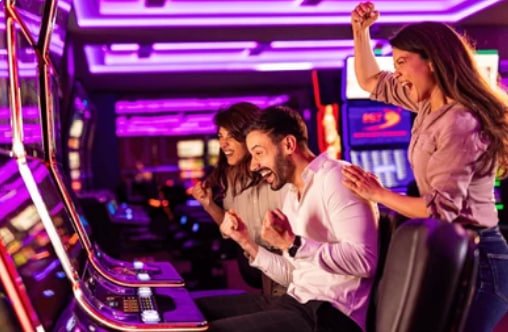 Dealer profesional starlinkbet88 dengan multi-kamera di studio live